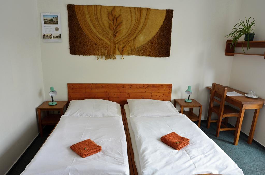 Otevrena Naruc Pension Letovice Buitenkant foto